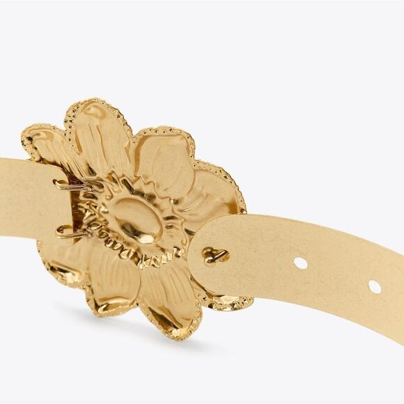 Nwt Zara BLOGGER\'S FAVE! Zara Gold Metal Flower Belt NWT Size 30